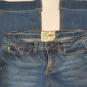 Grass Cropped Women's Blue Jeans